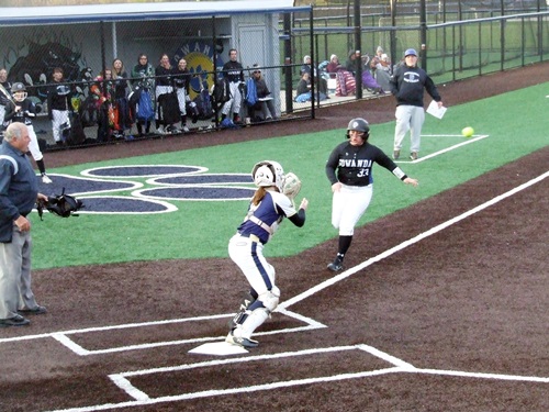 0424_softball_500.jpg