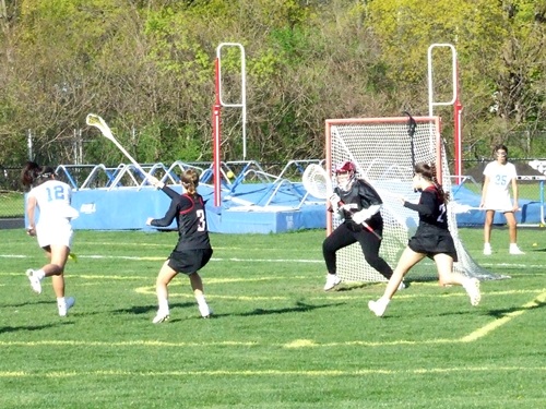 0426_girlslacrosse_500.jpg
