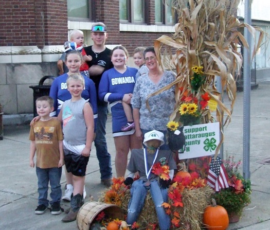 2024oct04-3rd-place-scarecrow.jpg